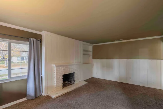 $359,999 | 2426 North Adoline Avenue, Fresno, CA 93705