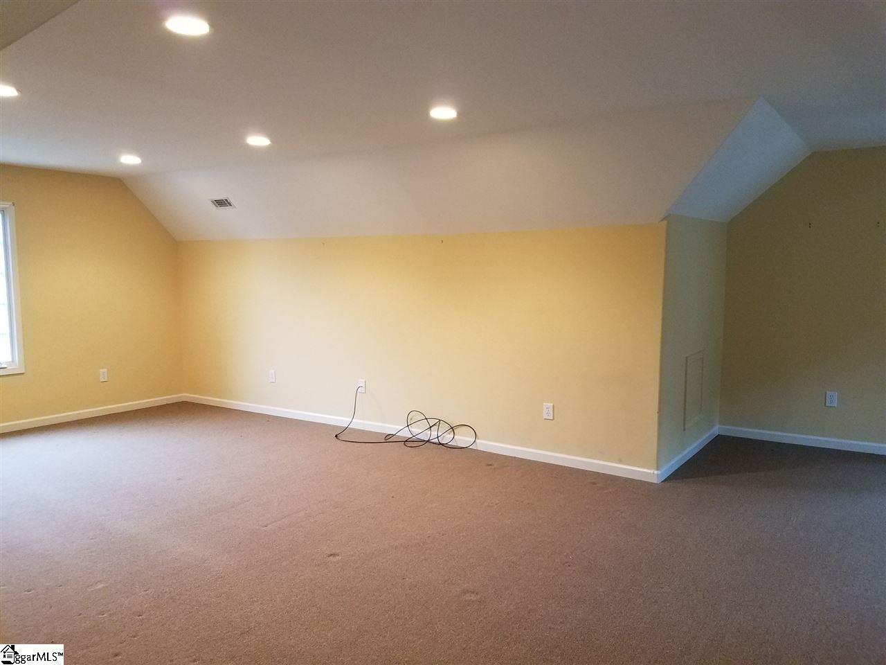 200 Powers Garden Road Simpsonville, SC 29681 - Photo 28 of 32 Gallery Image 28