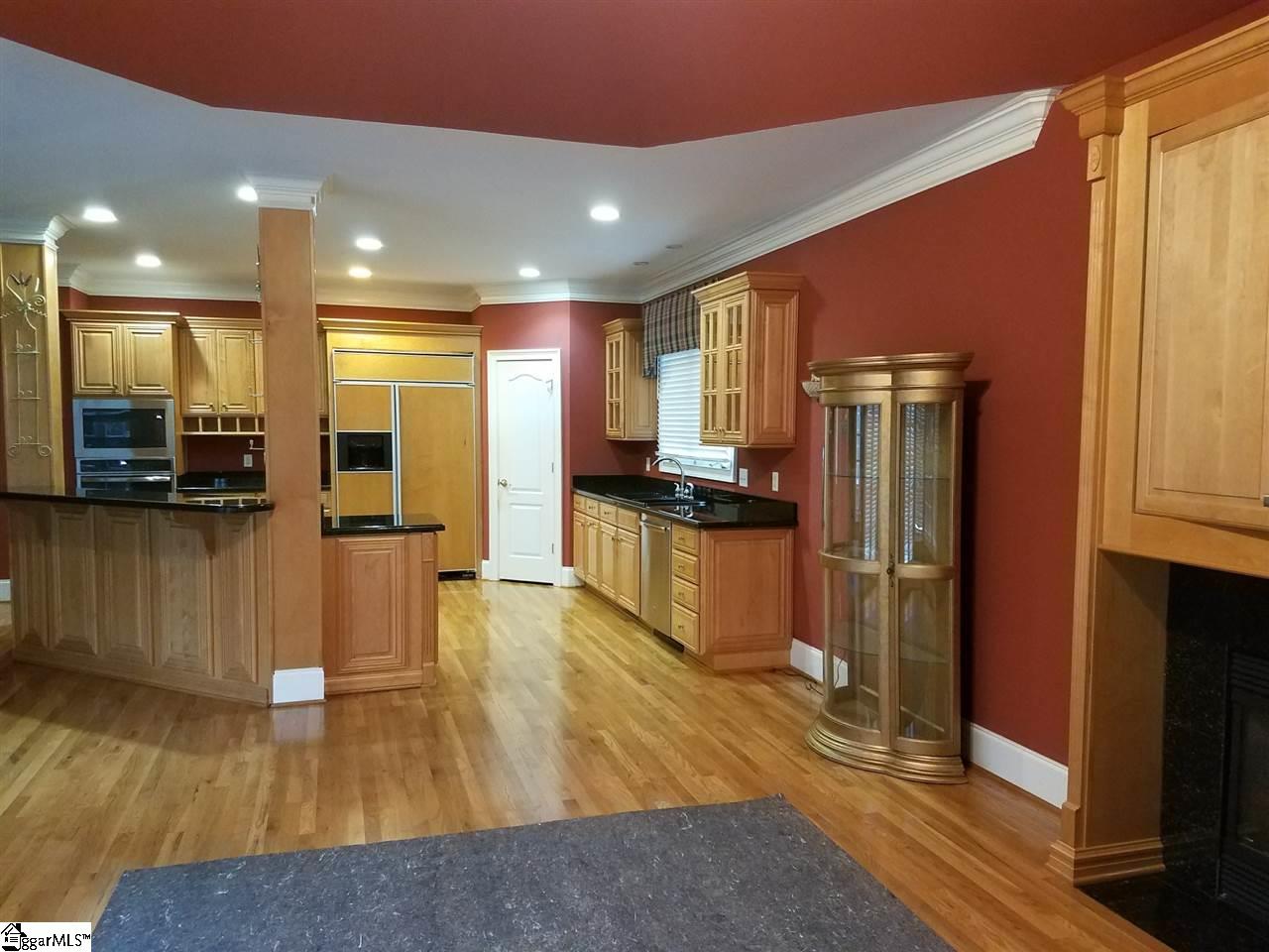 200 Powers Garden Road Simpsonville, SC 29681 - Photo 4 of 32 Gallery Image 4