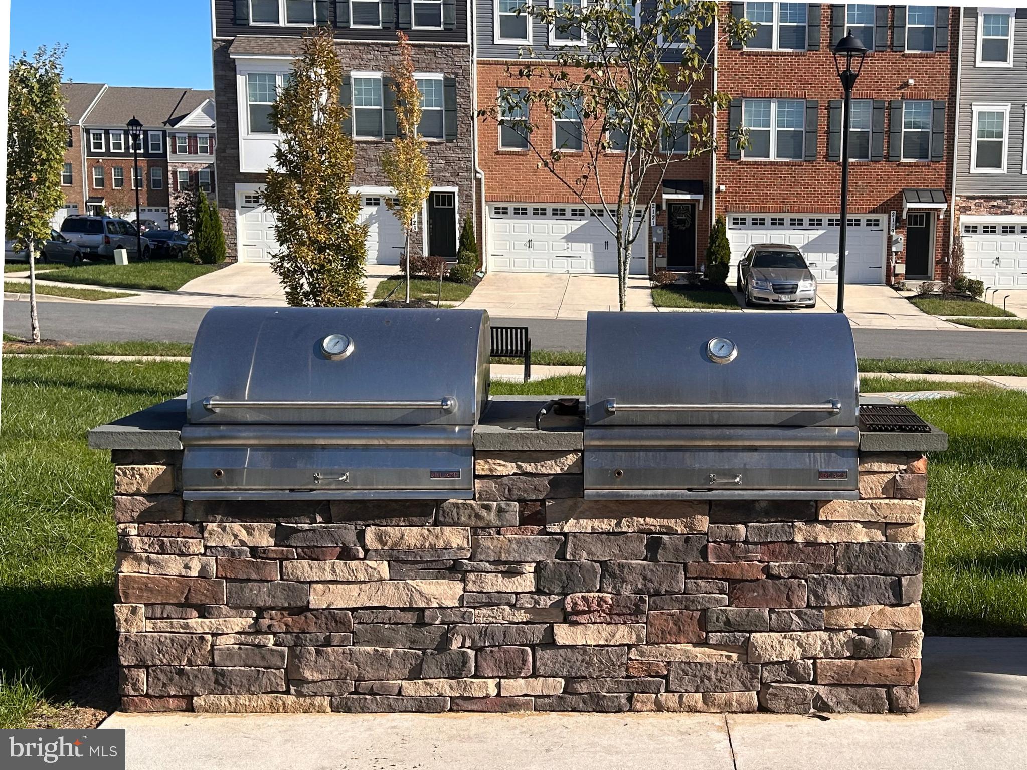 9826 Ruby Lockhart Boulevard Bowie, MD 20721 - Photo 38 of 43 Community Grills