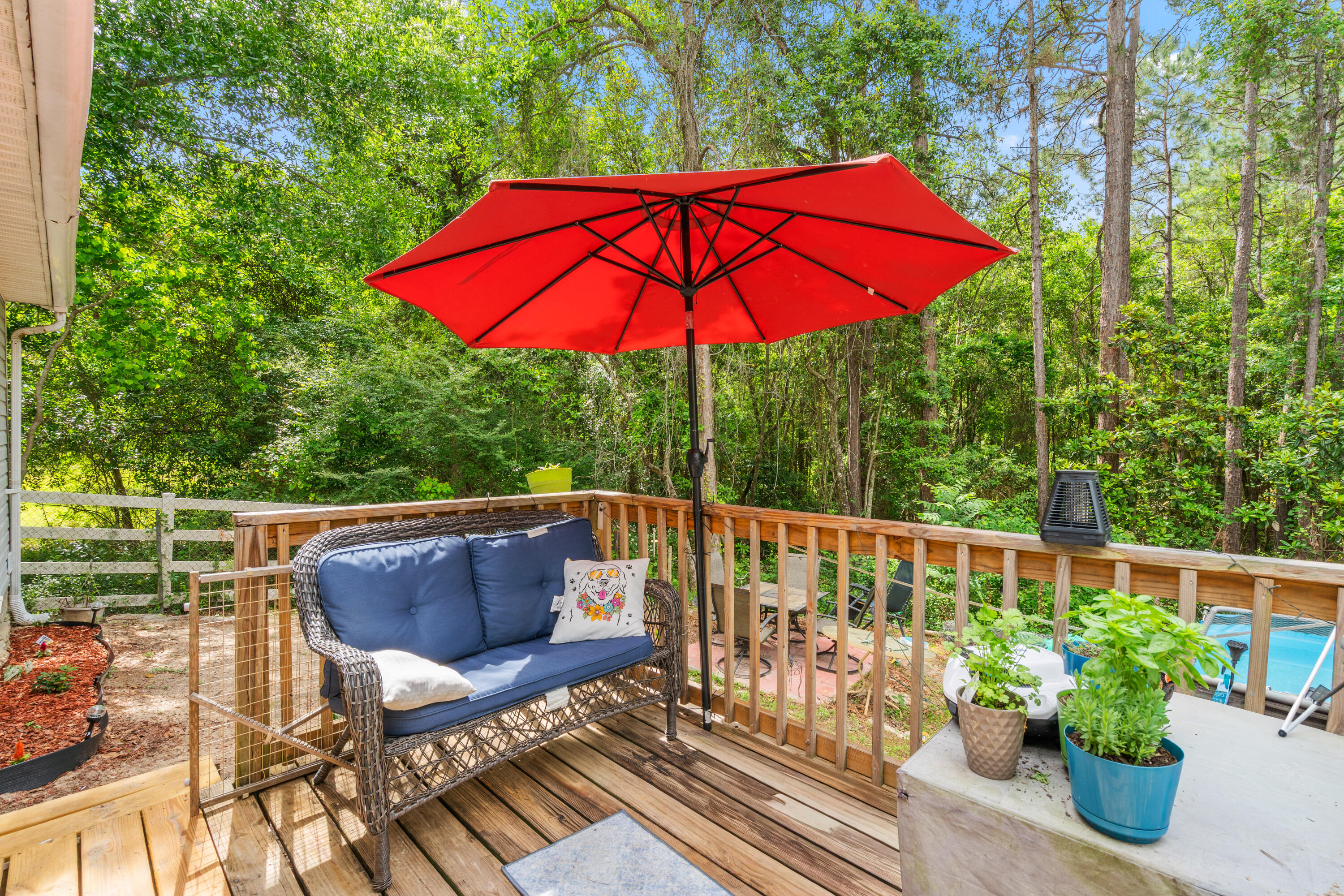 2880 Aplin Road Crestview, FL 32539 - Photo 30 of 33 a view of balcony with outdoor seating