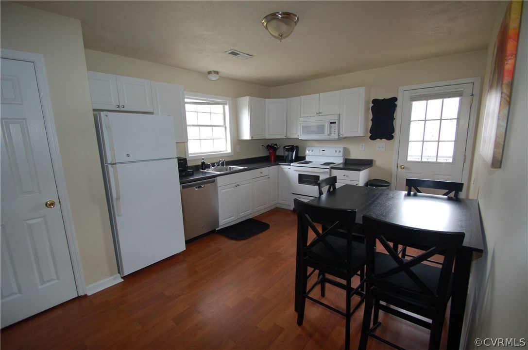 1049 Robmont Road Richmond, VA 23236 - Photo 13 of 26 Gallery Image 13