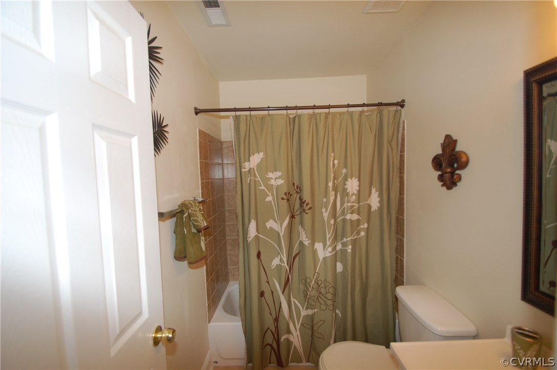 1049 Robmont Road Richmond, VA 23236 - Photo 17 of 26 Gallery Image 17