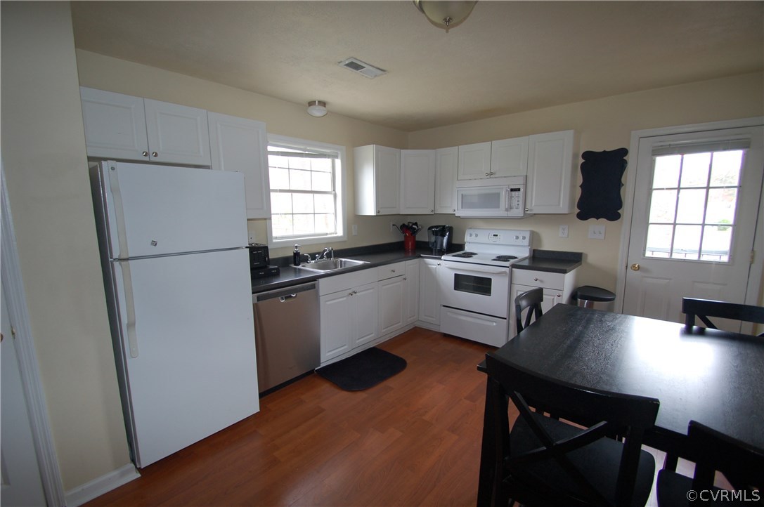1049 Robmont Road Richmond, VA 23236 - Photo 8 of 26 Gallery Image 8
