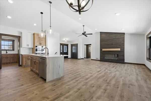 $889,900 | 3408 Granite Way, St. Cloud, MN 56301