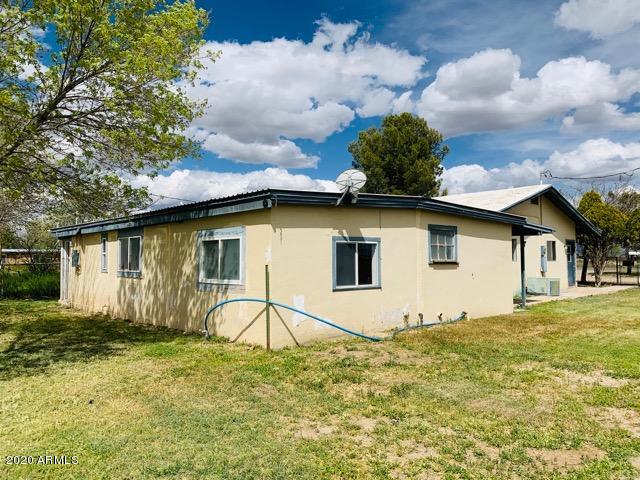 161 North Taylor Road Willcox, AZ 85643 - Photo 18 of 36 022-228624 Back of exterior building