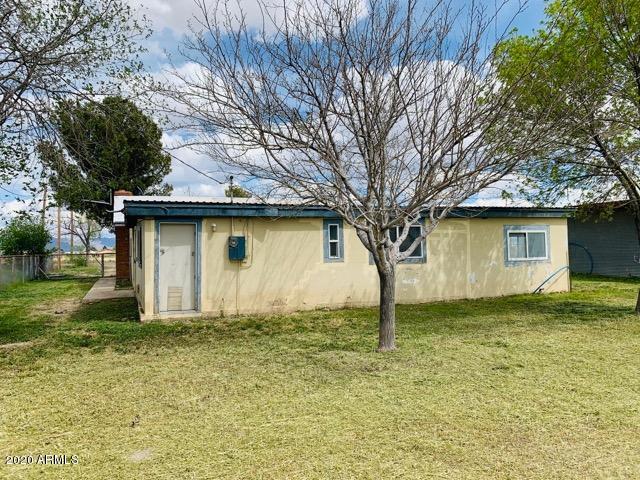 161 North Taylor Road Willcox, AZ 85643 - Photo 19 of 36 022-228624 Back of home