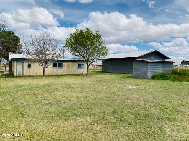 161 North Taylor Road Willcox, AZ 85643 - Photo 20 of 36 022-228624 backyard
