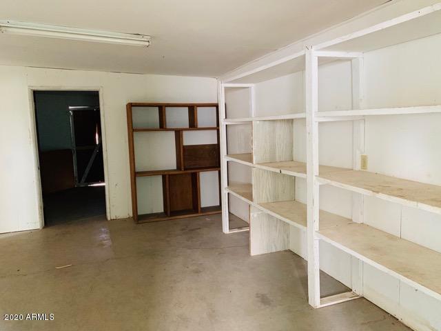 161 North Taylor Road Willcox, AZ 85643 - Photo 24 of 36 022-228624 interior of outbuilding 1b