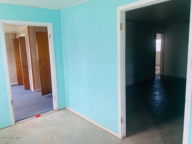 161 North Taylor Road Willcox, AZ 85643 - Photo 31 of 36 022-228624 interior of outbuilding