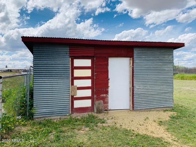 161 North Taylor Road Willcox, AZ 85643 - Photo 35 of 36 022-228624 Exterior of shed