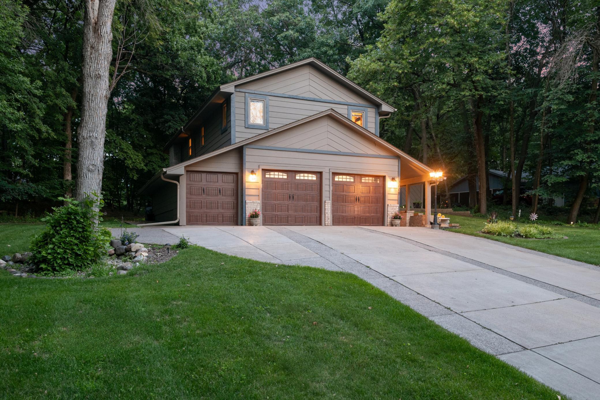 2009 Indian Road West Hopkins, MN 55305 - Photo 3 of 48
