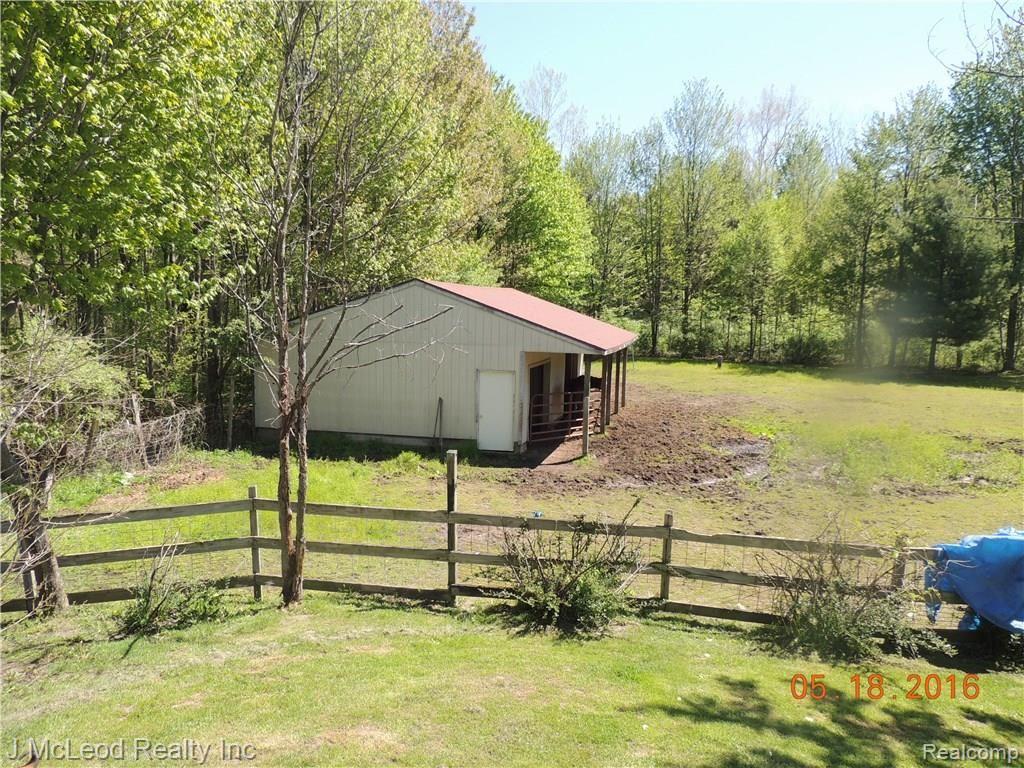 6356 Murphy Lake Road Millington, MI 48746 - Photo 23 of 41 DSCN1107.JPG