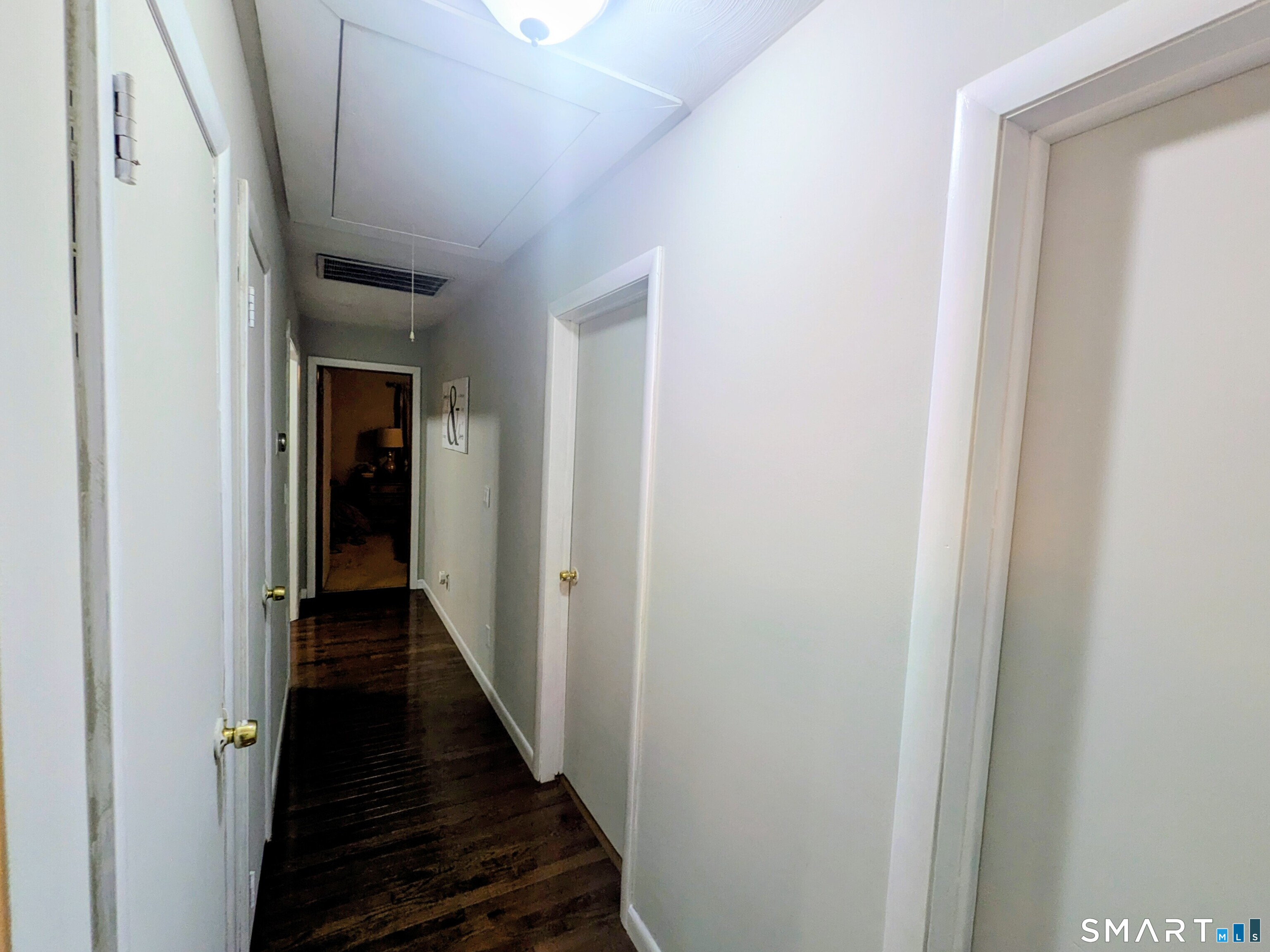 30 Fairfield Road Oxford, CT 06478 - Photo 4 of 29 a view of a hallway with a hallway