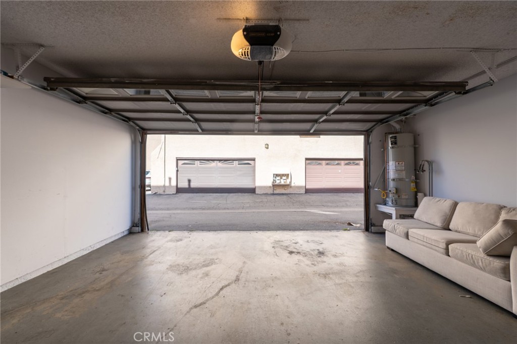 7757 Vía Rosa Maria Burbank, CA 91504 - Photo 33 of 34