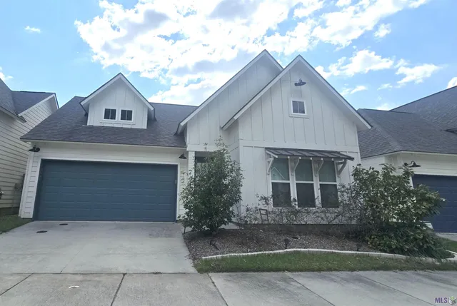 $2,400 | 9016 Stonecroft Avenue, Baton Rouge, LA 70810