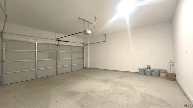 $2,400 | 9016 Stonecroft Avenue, Baton Rouge, LA 70810