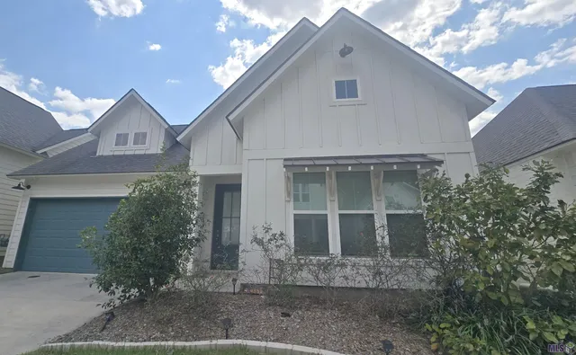 $2,400 | 9016 Stonecroft Avenue, Baton Rouge, LA 70810