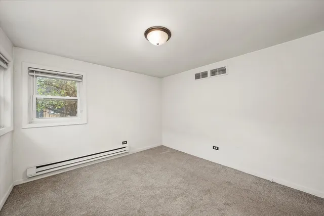 $119,000 | 6634 West 95th Street, Unit 1D, Oak Lawn, IL 60453