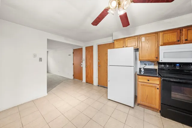 $119,000 | 6634 West 95th Street, Unit 1D, Oak Lawn, IL 60453