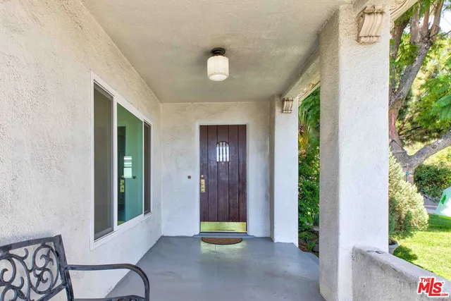 a view of an entryway