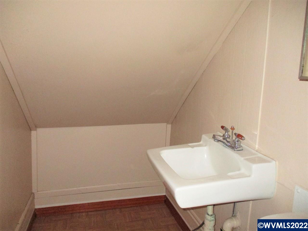 719 Southwest 4th Street Corvallis, OR 97333 - Photo 12 of 29