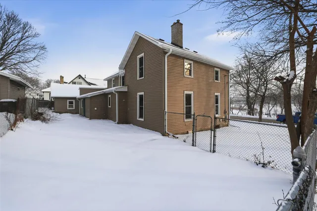 $300,000 | 319 West Linden Drive, Jefferson, WI 53549