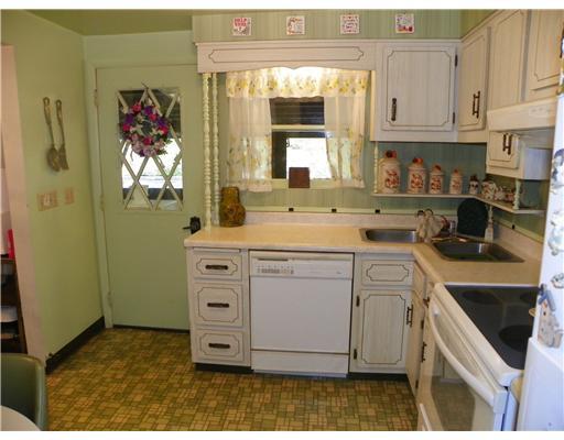 170 Beaver Road Jeannette, PA 15644 - Photo 3 of 18 Kitchen. Prepare the family meals in this great traditional kitchen.