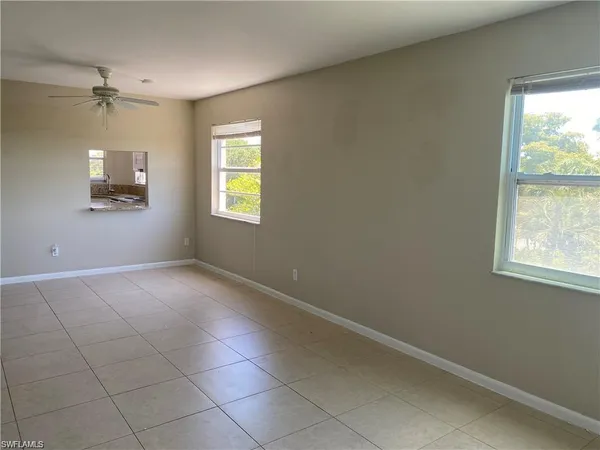 $1,700 | 190 Pebble Beach Boulevard, Unit 301, Naples, FL 34113