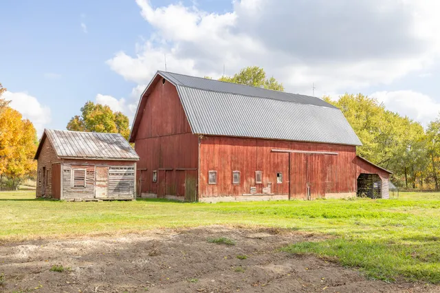 $449,000 | 4420 Bull Run Road, Gregory, MI 48137