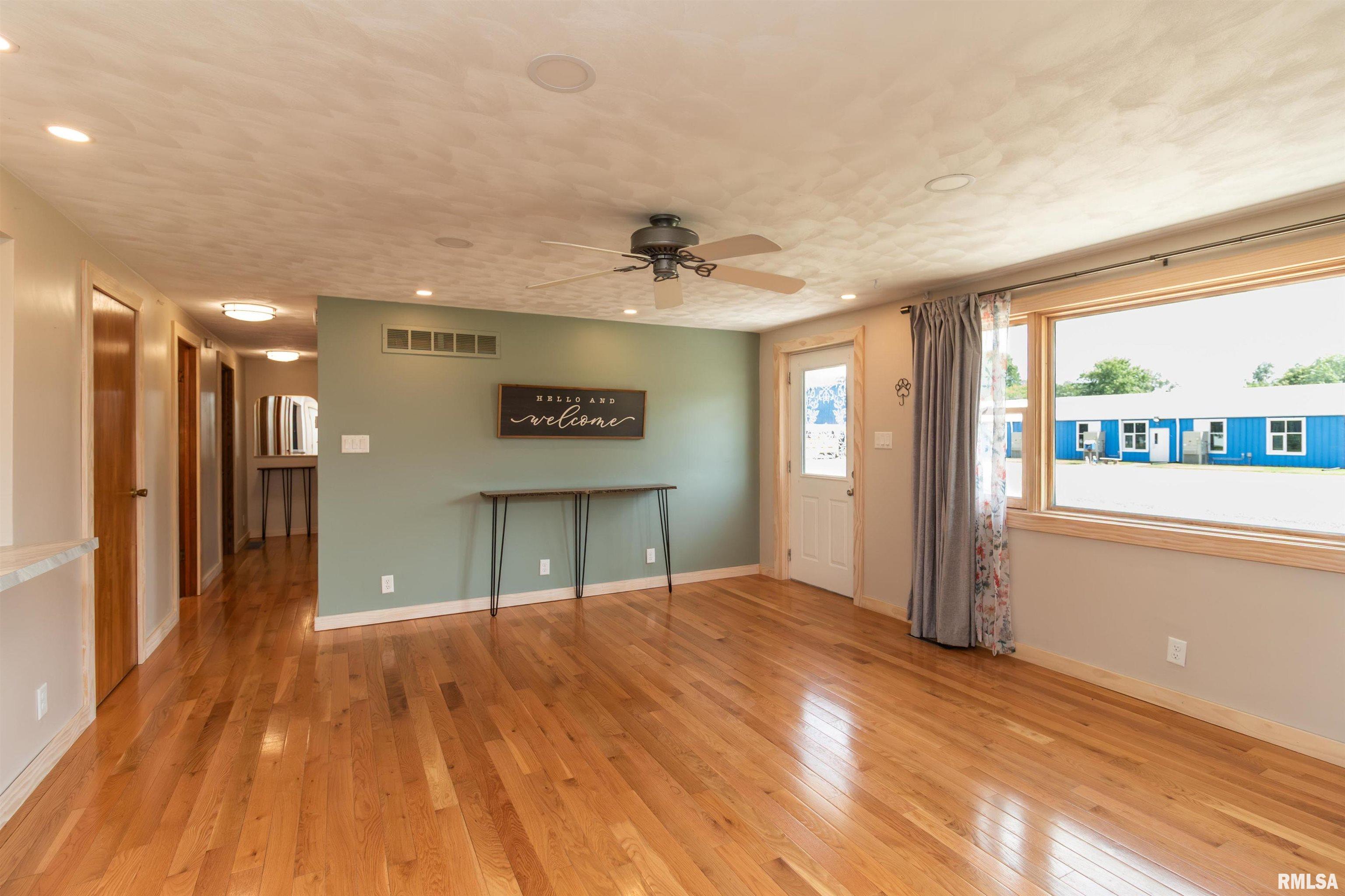13658 North Manito Road Manito, IL 61546 - Photo 10 of 27 Gallery Image 10