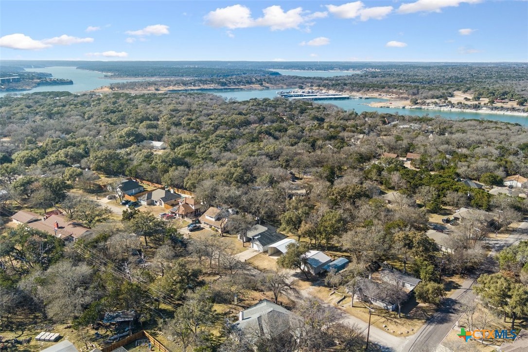 8 Sycamore Court Belton, TX 76513 - Photo 2 of 30