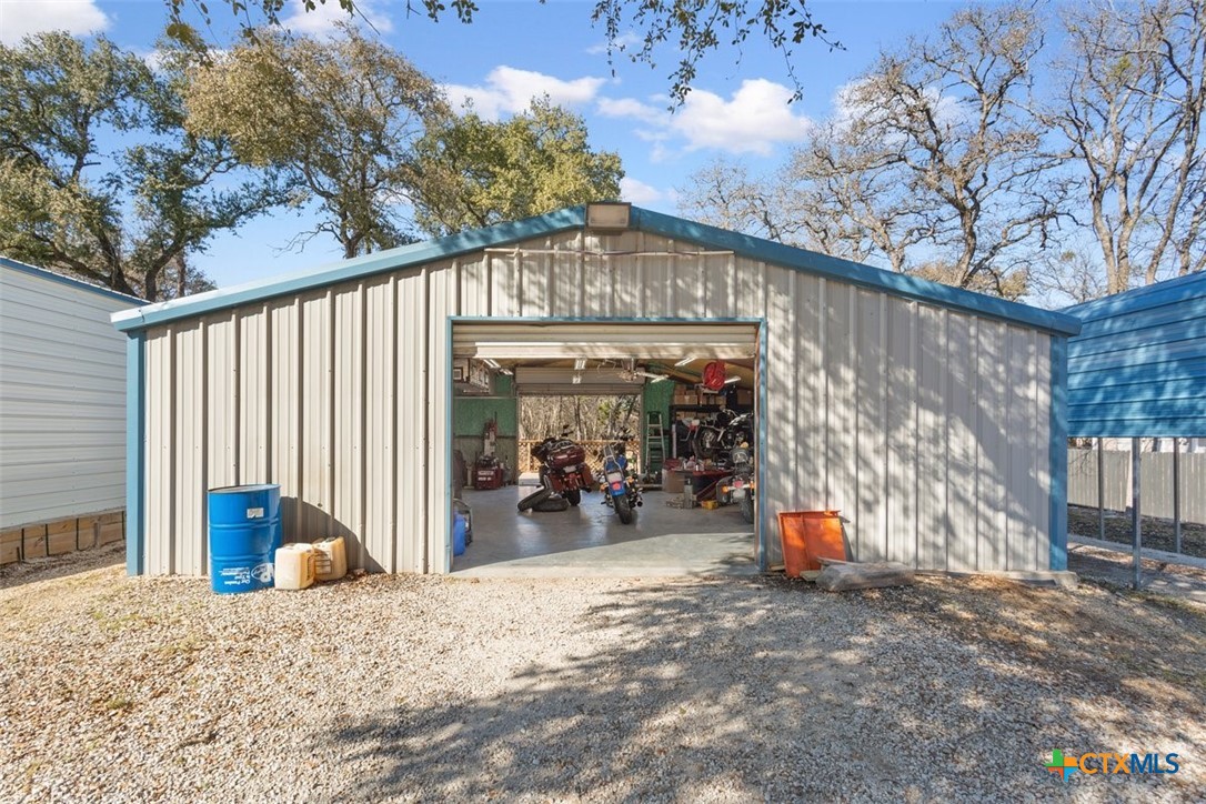 8 Sycamore Court Belton, TX 76513 - Photo 28 of 30 a view of a outdoor space with porch and furniture