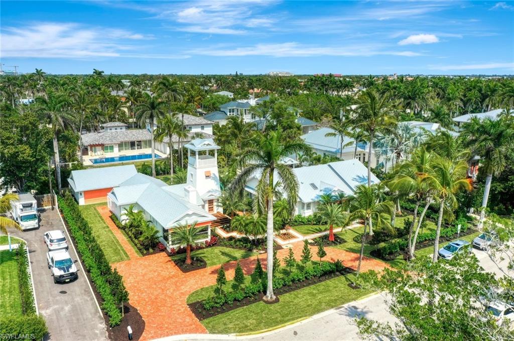 67 8th Avenue South Naples, FL 34102 - Photo 37 of 38 a view of a city