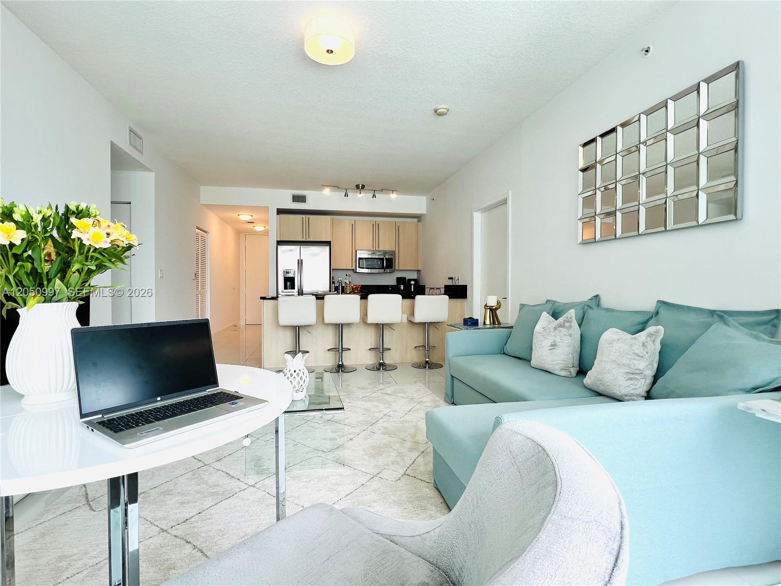 79 Southwest 12th Street, Unit 1510S Miami, FL 33130 - Photo 12 of 56