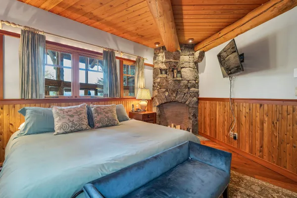 $3,695,000 | 191 North Shore Road, New Durham, NH 03855