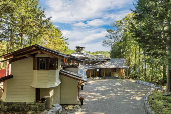 $3,695,000 | 191 North Shore Road, New Durham, NH 03855