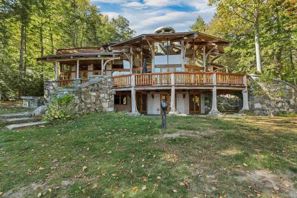 $3,695,000 | 191 North Shore Road, New Durham, NH 03855