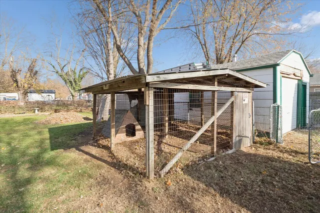 $129,900 | 1053 East Empire Avenue, Benton Harbor, MI 49022