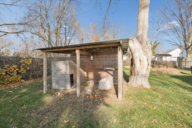 $129,900 | 1053 East Empire Avenue, Benton Harbor, MI 49022