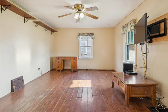 $129,900 | 1053 East Empire Avenue, Benton Harbor, MI 49022