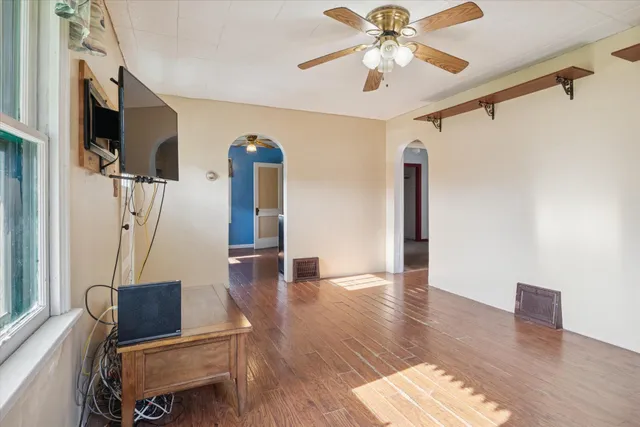 $129,900 | 1053 East Empire Avenue, Benton Harbor, MI 49022