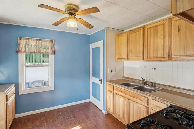 $129,900 | 1053 East Empire Avenue, Benton Harbor, MI 49022