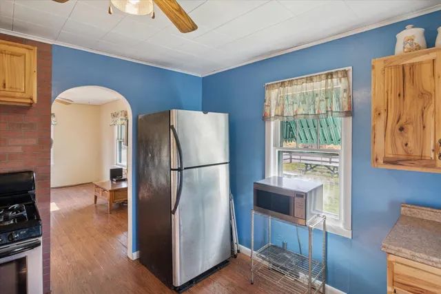 $129,900 | 1053 East Empire Avenue, Benton Harbor, MI 49022