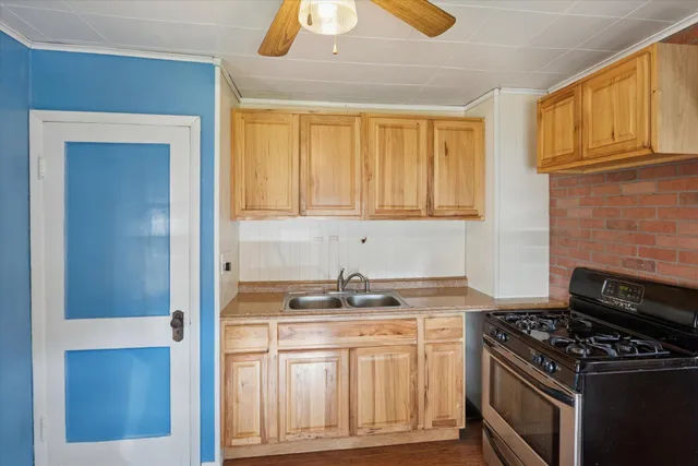 $129,900 | 1053 East Empire Avenue, Benton Harbor, MI 49022