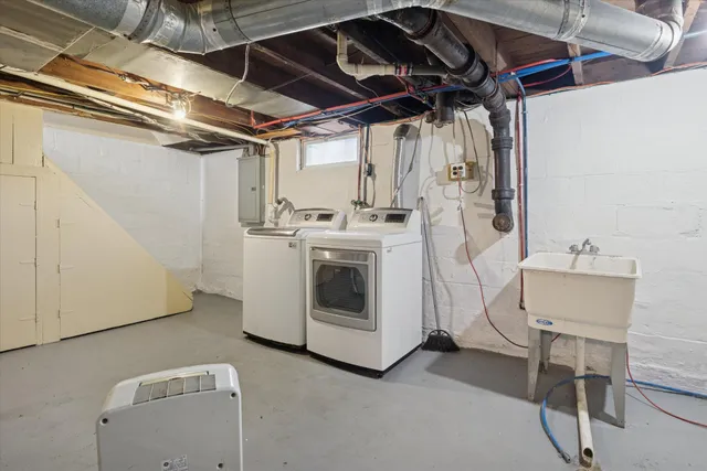 $129,900 | 1053 East Empire Avenue, Benton Harbor, MI 49022