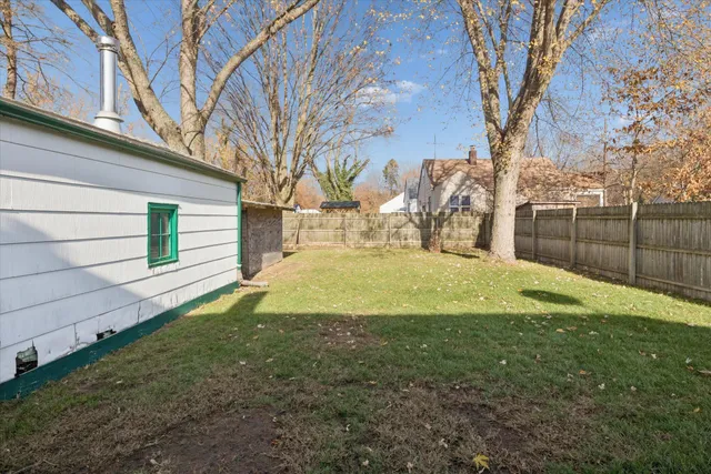 $129,900 | 1053 East Empire Avenue, Benton Harbor, MI 49022