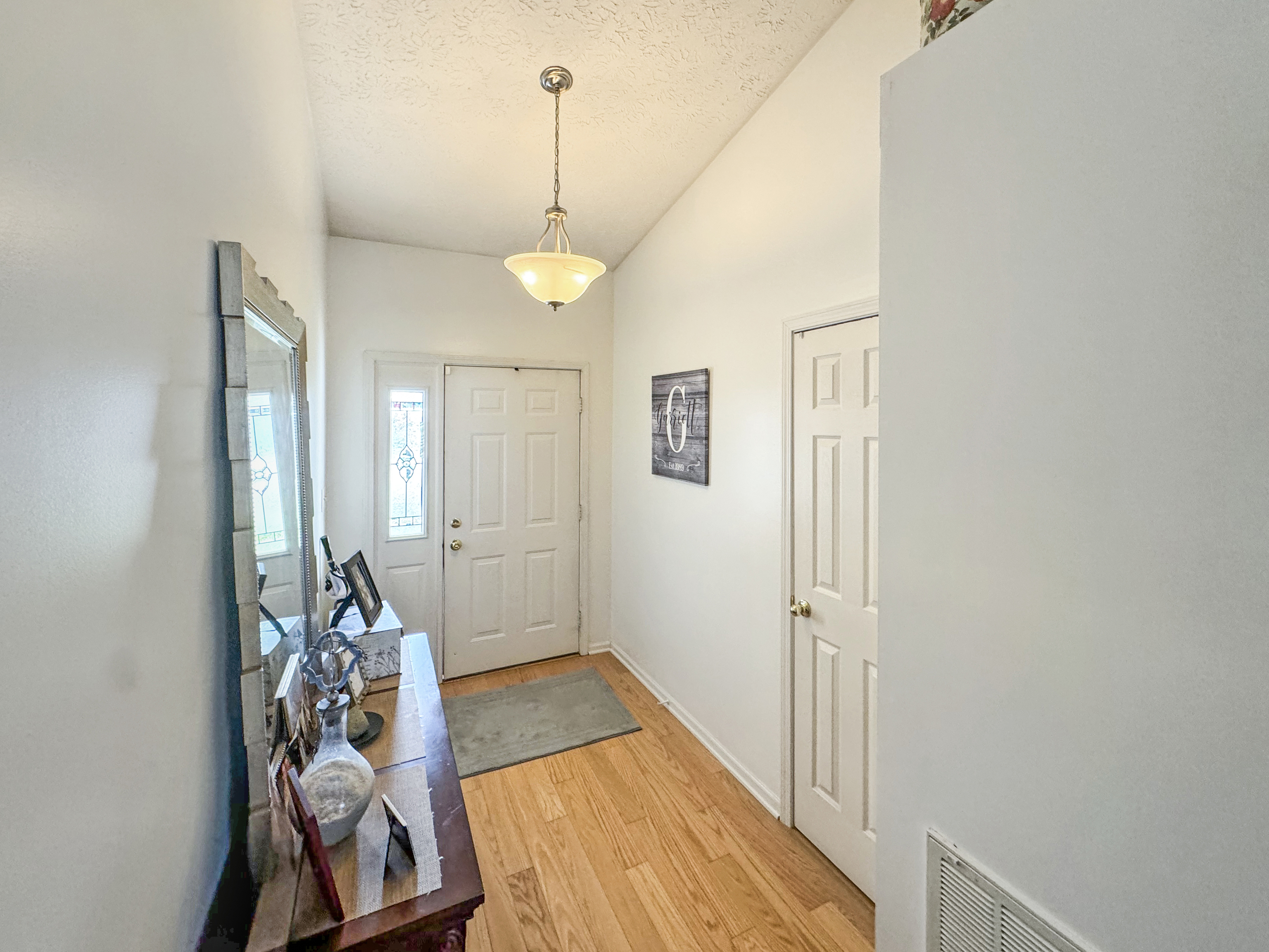 6433 Decatur Commons Indianapolis, IN 46221 - Photo 2 of 21