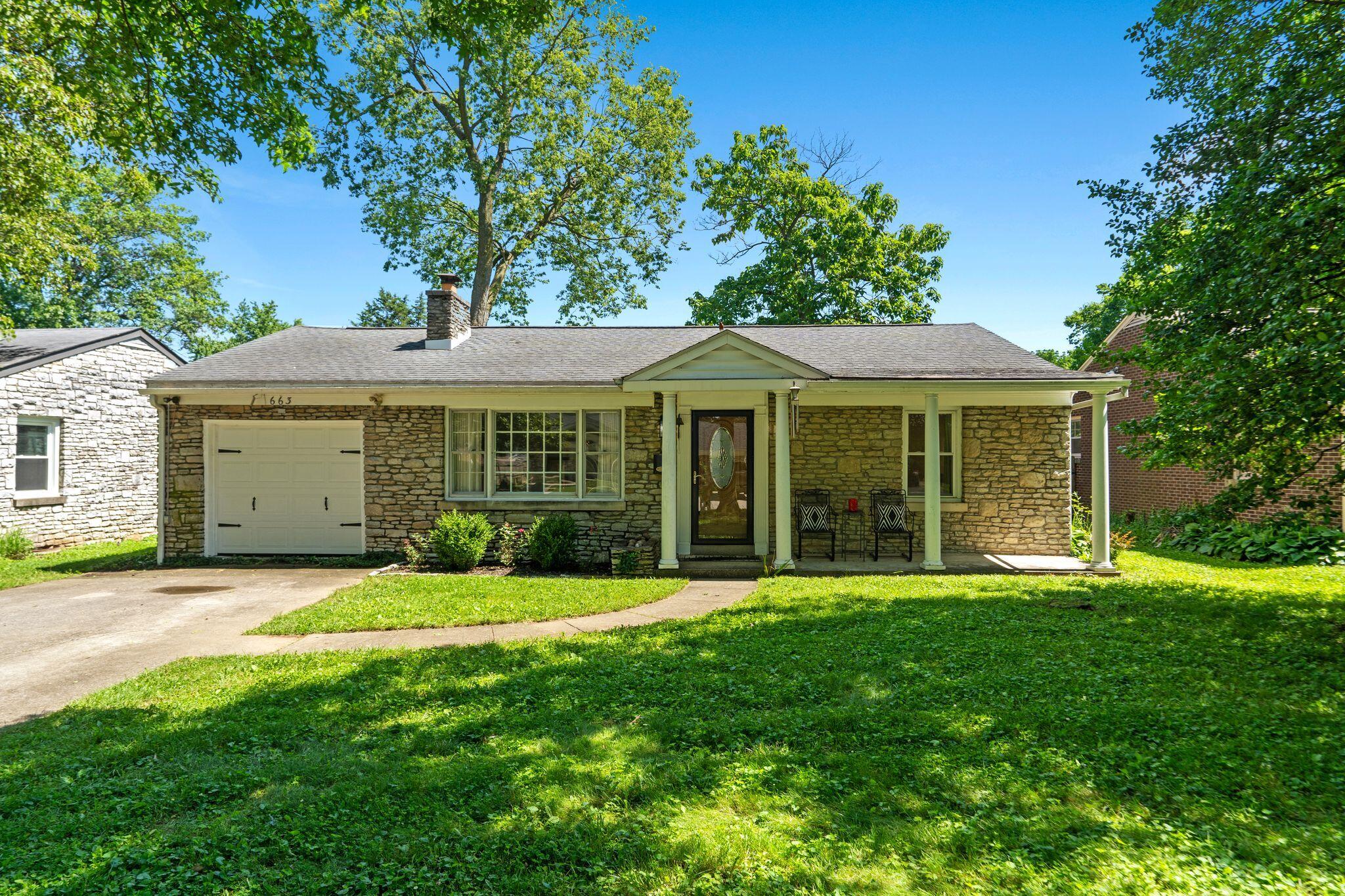 663 Springridge Drive Lexington, KY 40503 - Photo 2 of 37 9_DSC05929