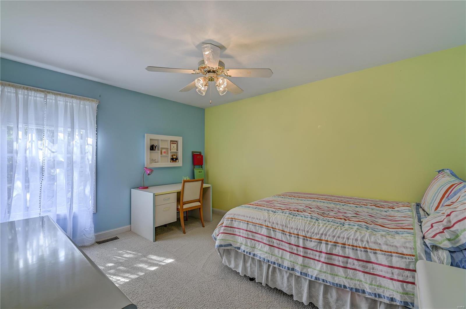 833 Stable Ridge Road Kirkwood, MO 63122 - Photo 19 of 30 Gallery Image 19